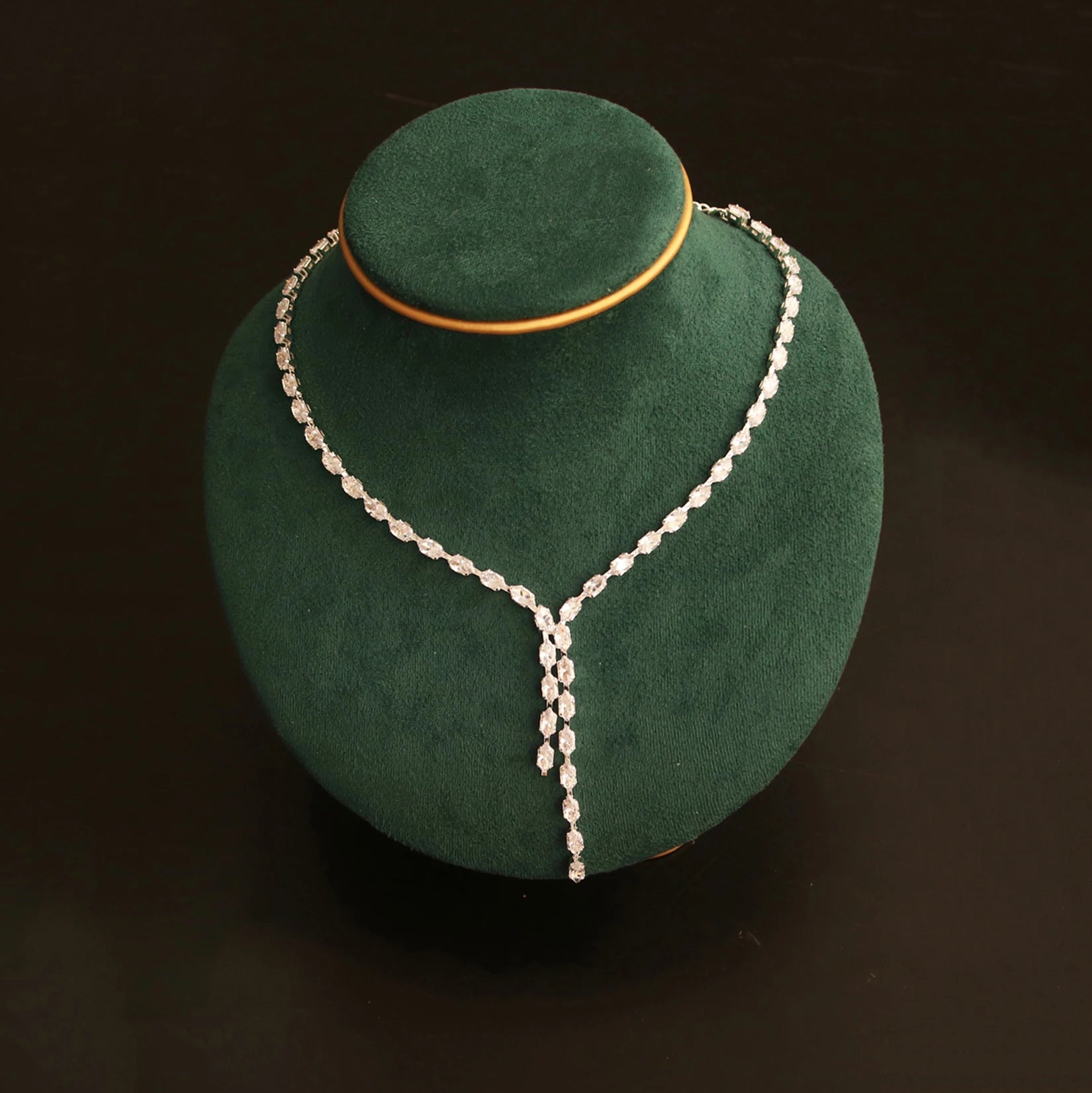 Elegance Drop